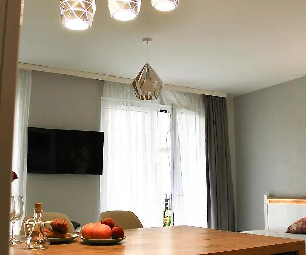 Luxapartmentwarszawa Z Bezplatnym Podziemnym Parkingem * Varsóvia