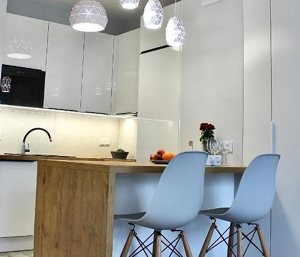 Apartamento Luxapartmentwarszawa Z Bezplatnym Podziemnym Parkingem Varsóvia