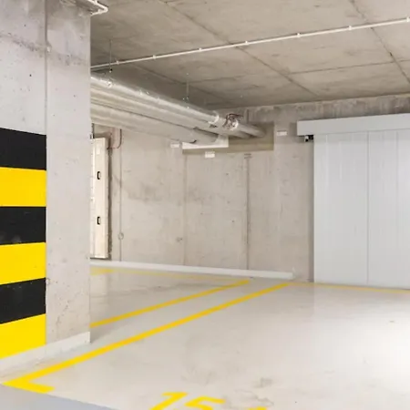 Lägenhet Luxapartmentwarszawa Z Bezplatnym Podziemnym Parkingem Warszawa